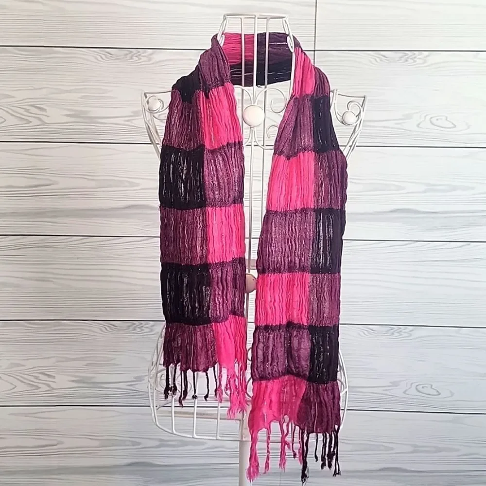 Unbranded scarf pink & black with metallic thread lightweight Size OS